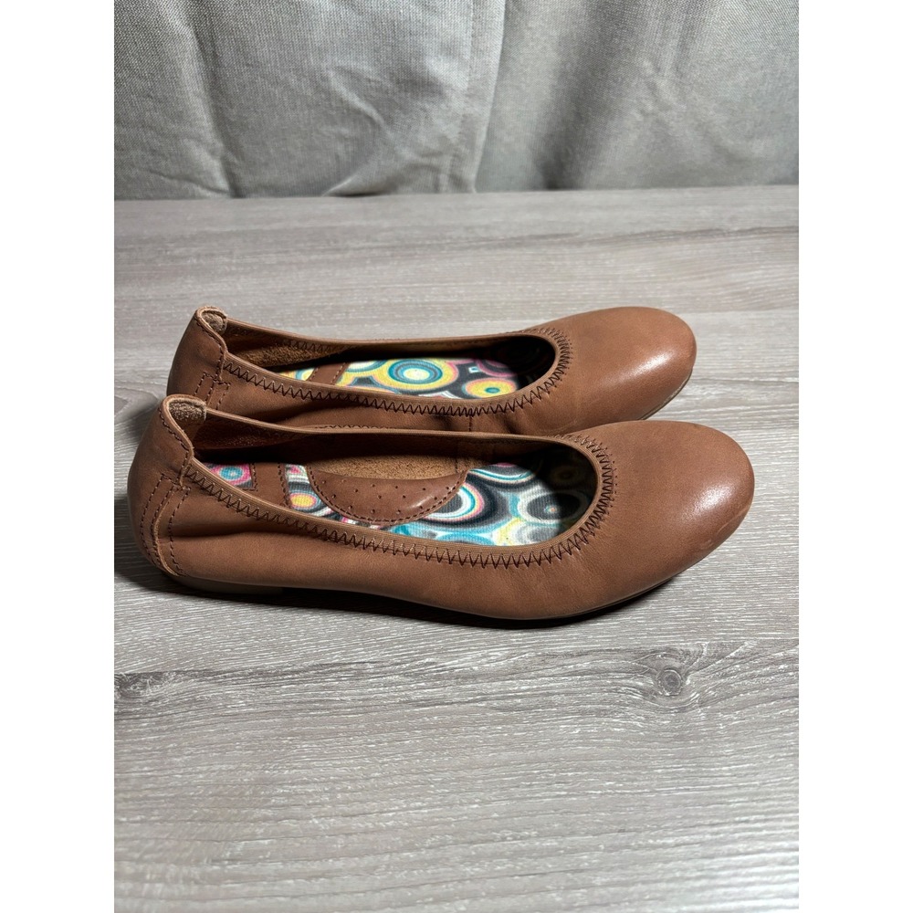 Born Womens 6 Julianne Tan Leather Ballet Flats Round Toe Slip On Shoes Boho - Picture 4 of 10